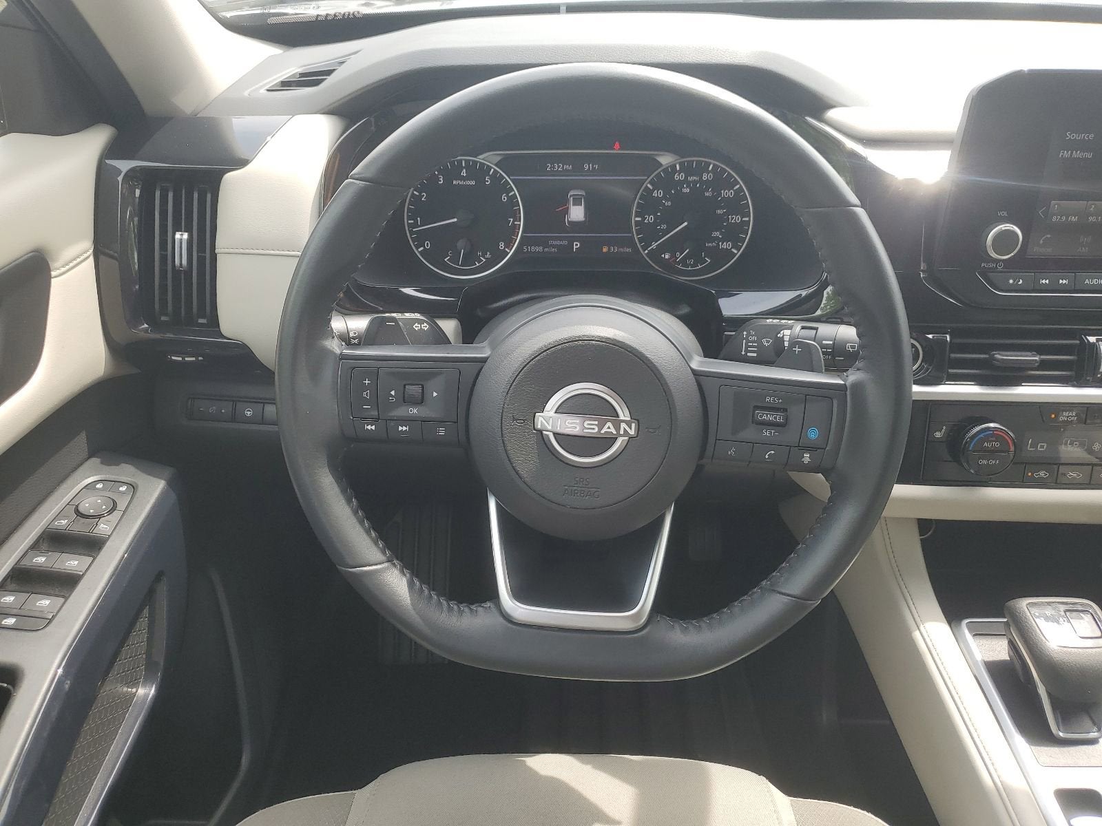 2024 Nissan Pathfinder SV