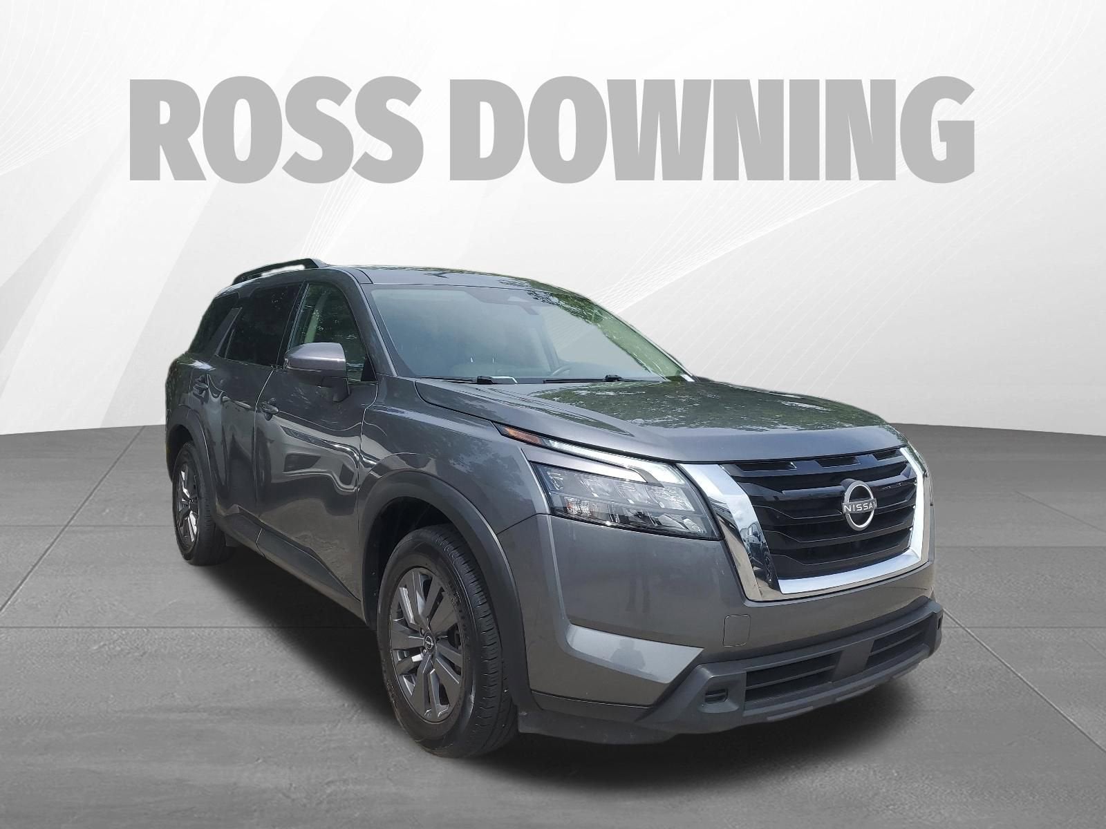 2024 Nissan Pathfinder SV