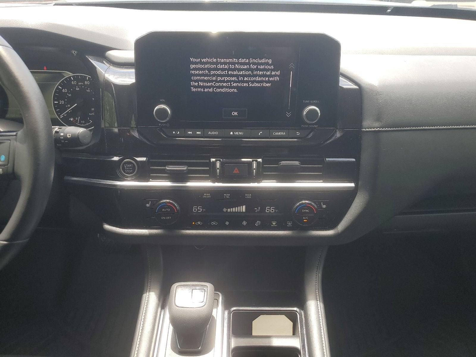 2023 Nissan Pathfinder SV