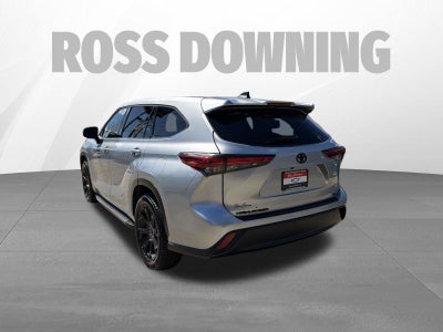 2022 Toyota Highlander LE