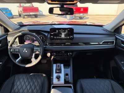 2024 Mitsubishi Outlander SEL