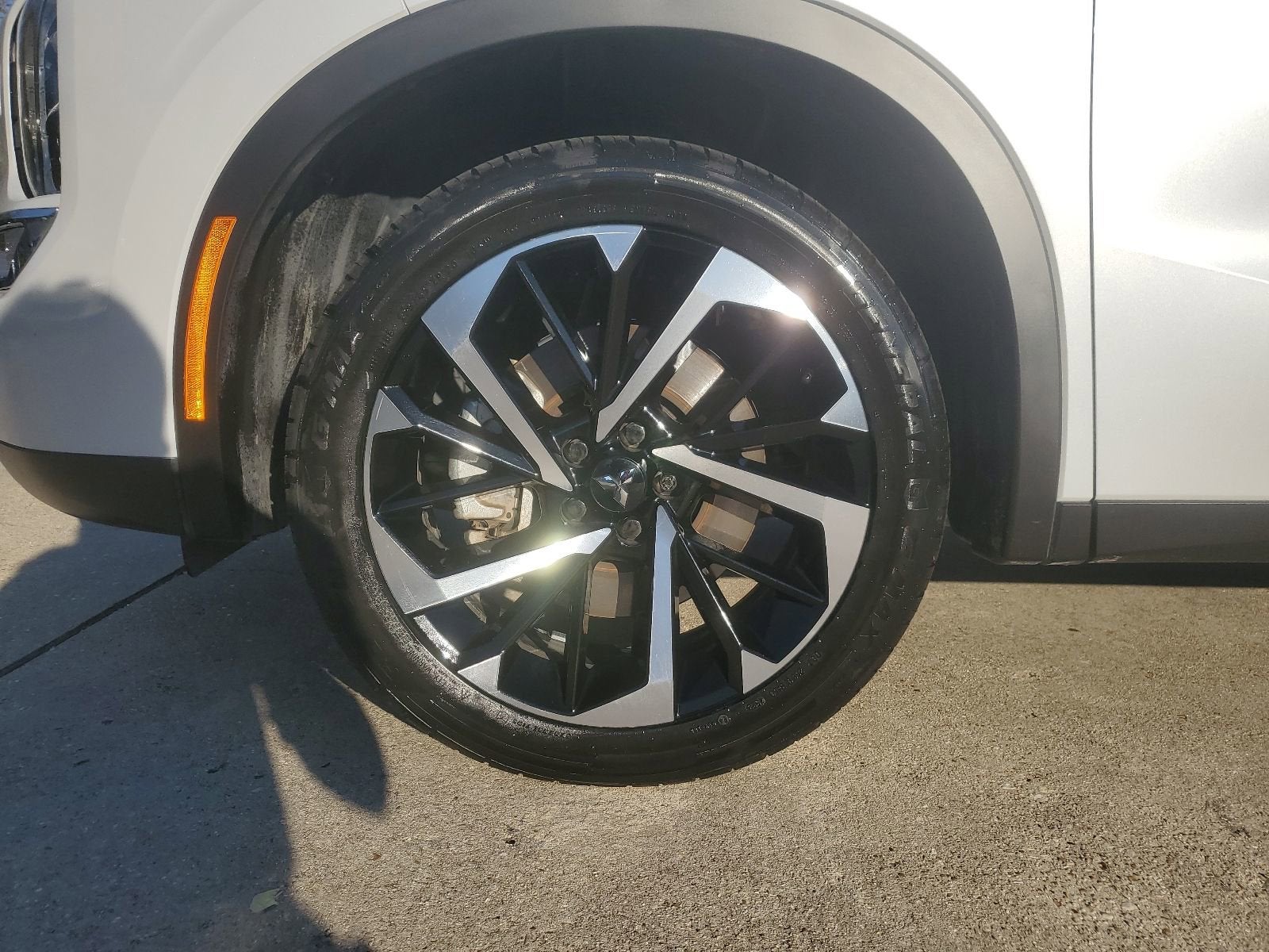 2023 Mitsubishi Outlander SE