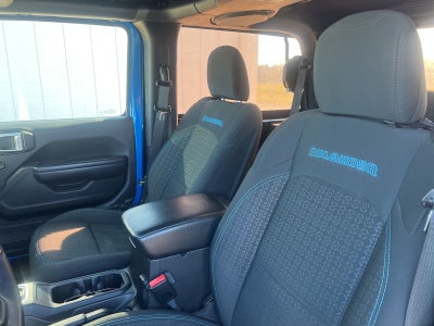 2021 Jeep Wrangler Islander
