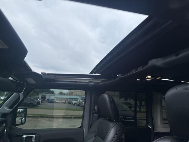 2022 Jeep Wrangler Unlimited Unlimited Sahara Altitude