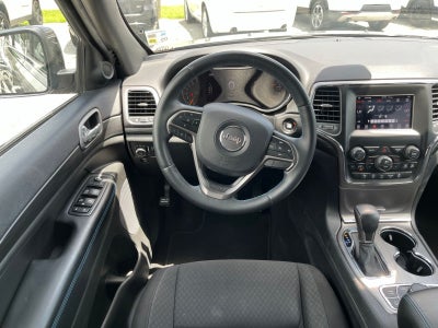 2019 Jeep Grand Cherokee Laredo
