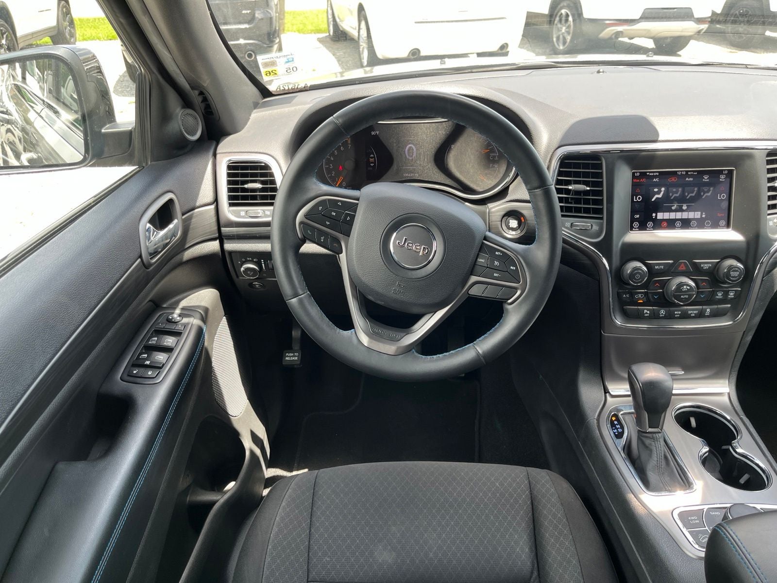 2019 Jeep Grand Cherokee Laredo