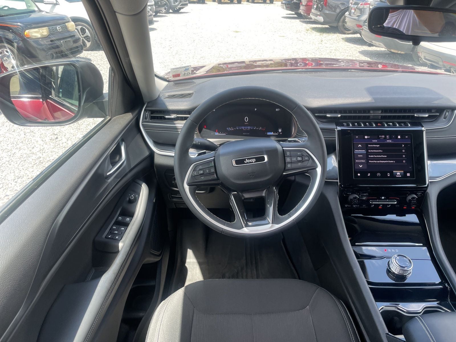 2023 Jeep Grand Cherokee Laredo 4x4