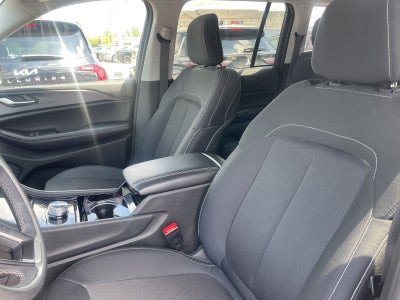 2023 Jeep Grand Cherokee Laredo 4x4