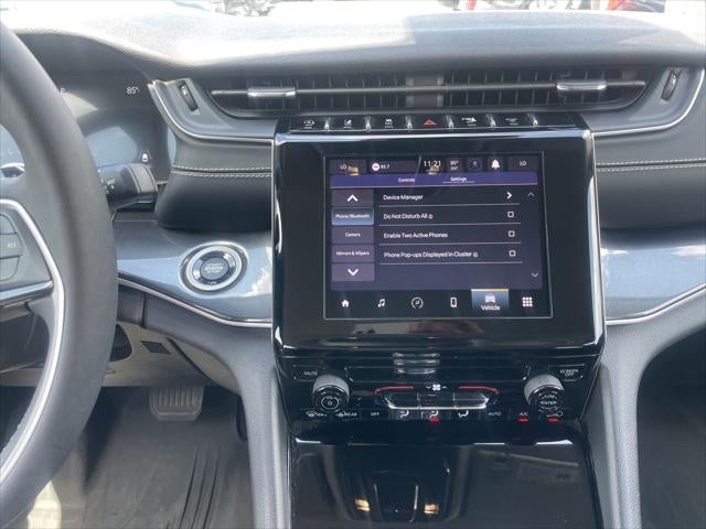 2023 Jeep Grand Cherokee Laredo 4x4