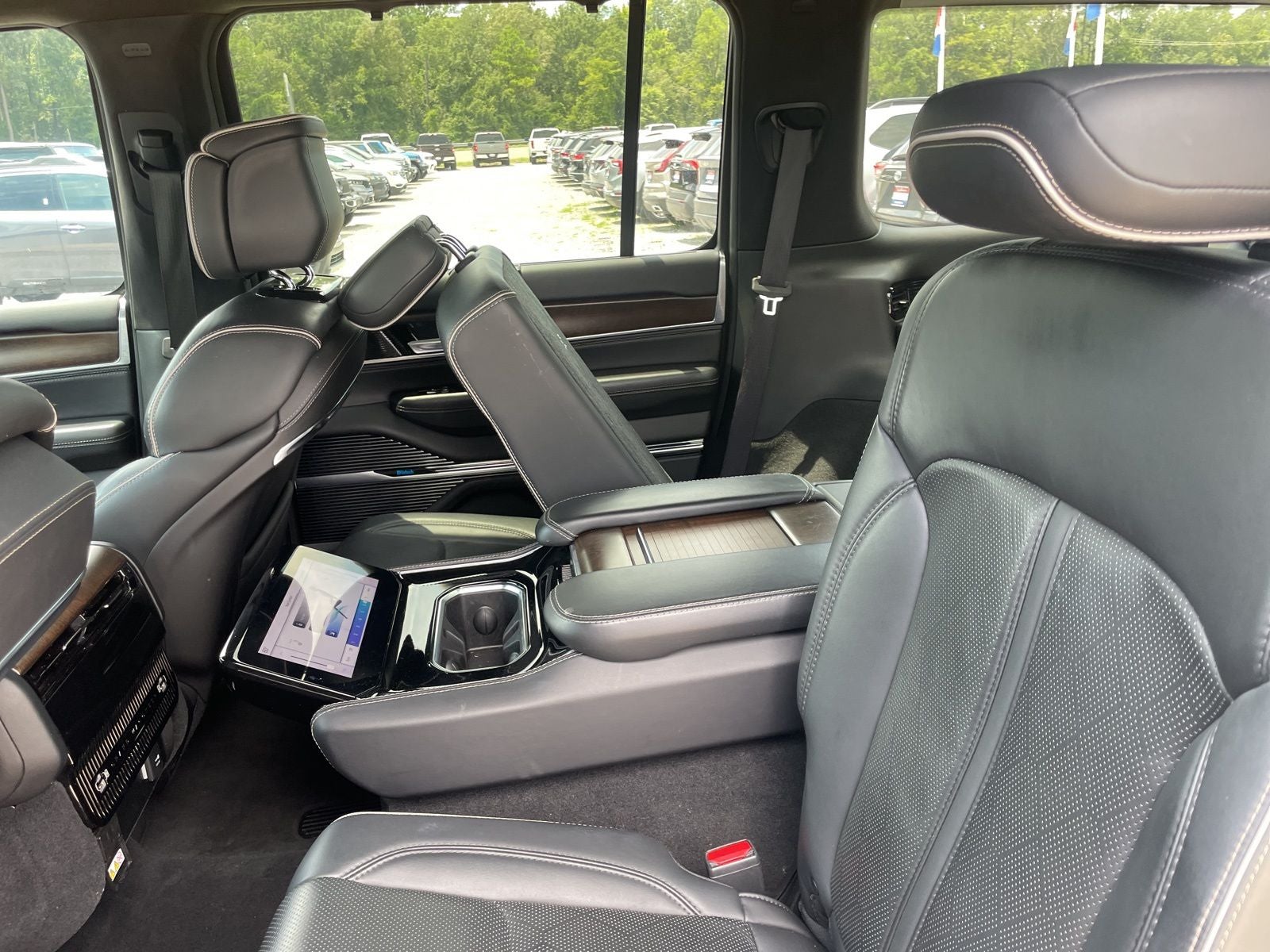 2023 Jeep Grand Wagoneer Series II