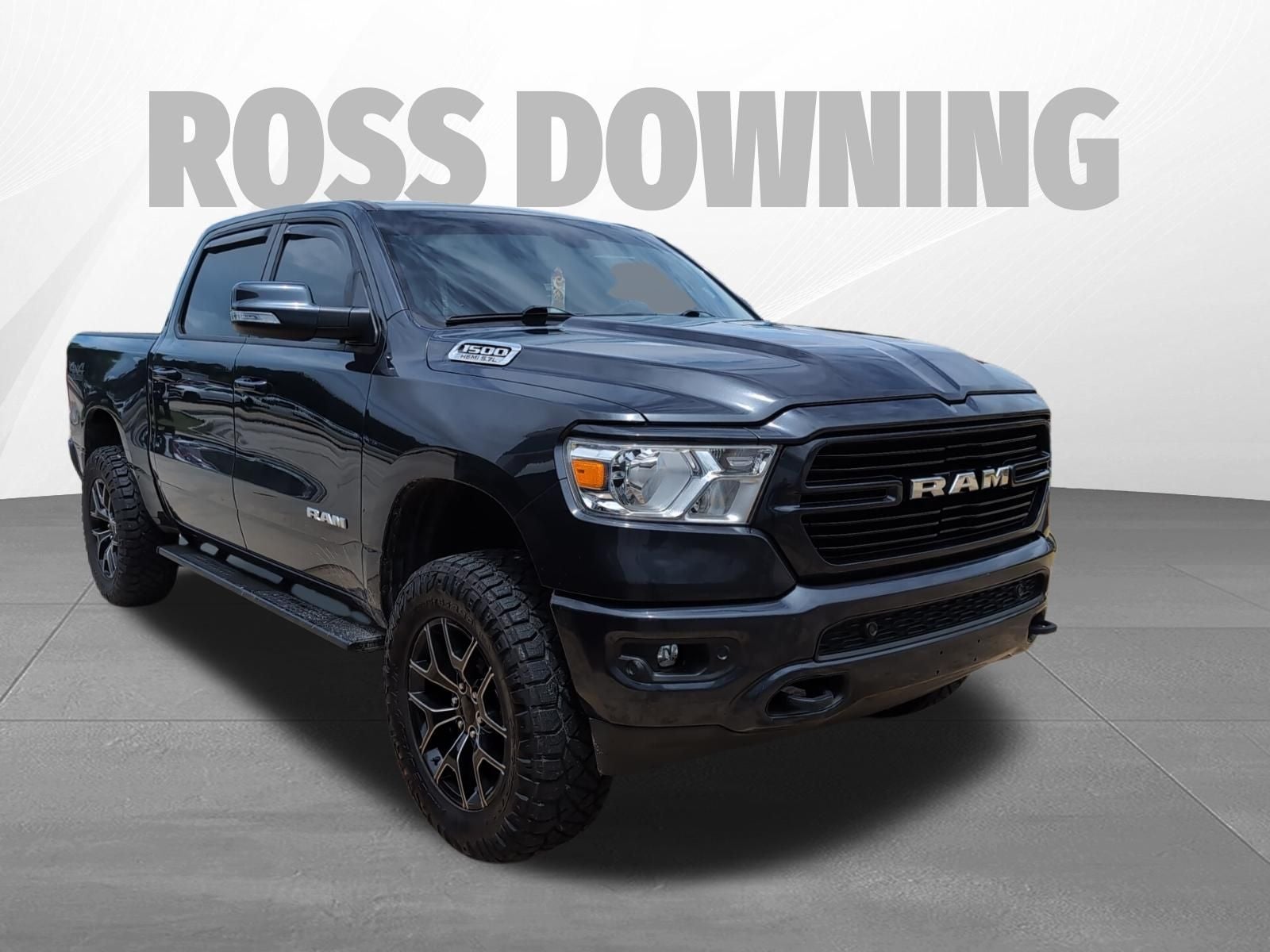 2020 RAM 1500 Big Horn Crew Cab 4x4 5'7' Box
