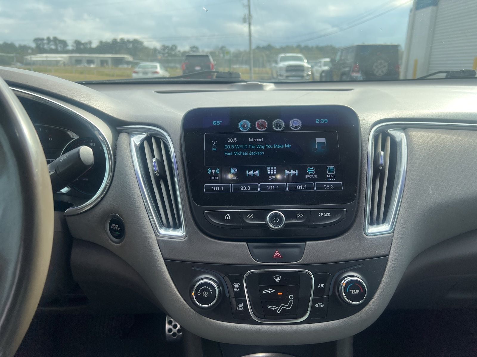 2017 Chevrolet Malibu LT 1LT