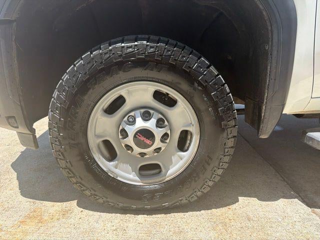 2024 GMC Sierra 2500HD 4WD Crew Cab Standard Bed Pro
