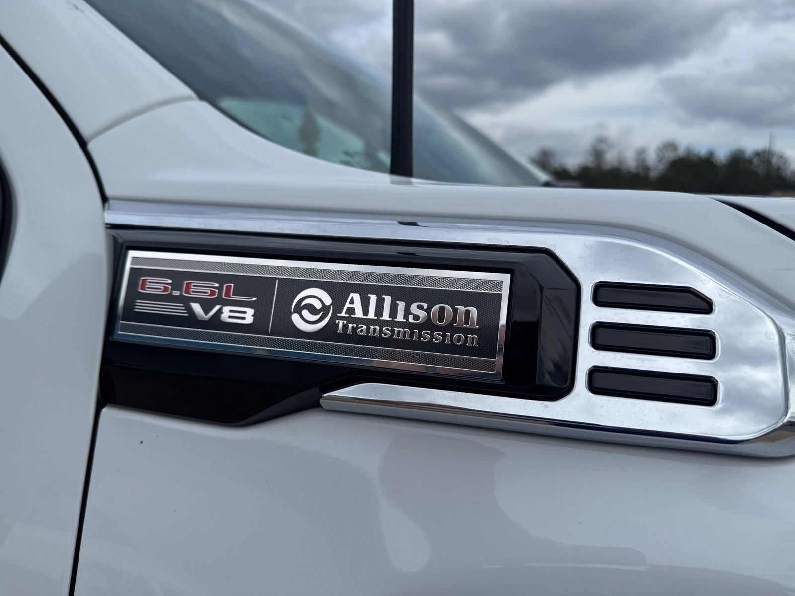 2025 GMC Sierra 2500HD Pro