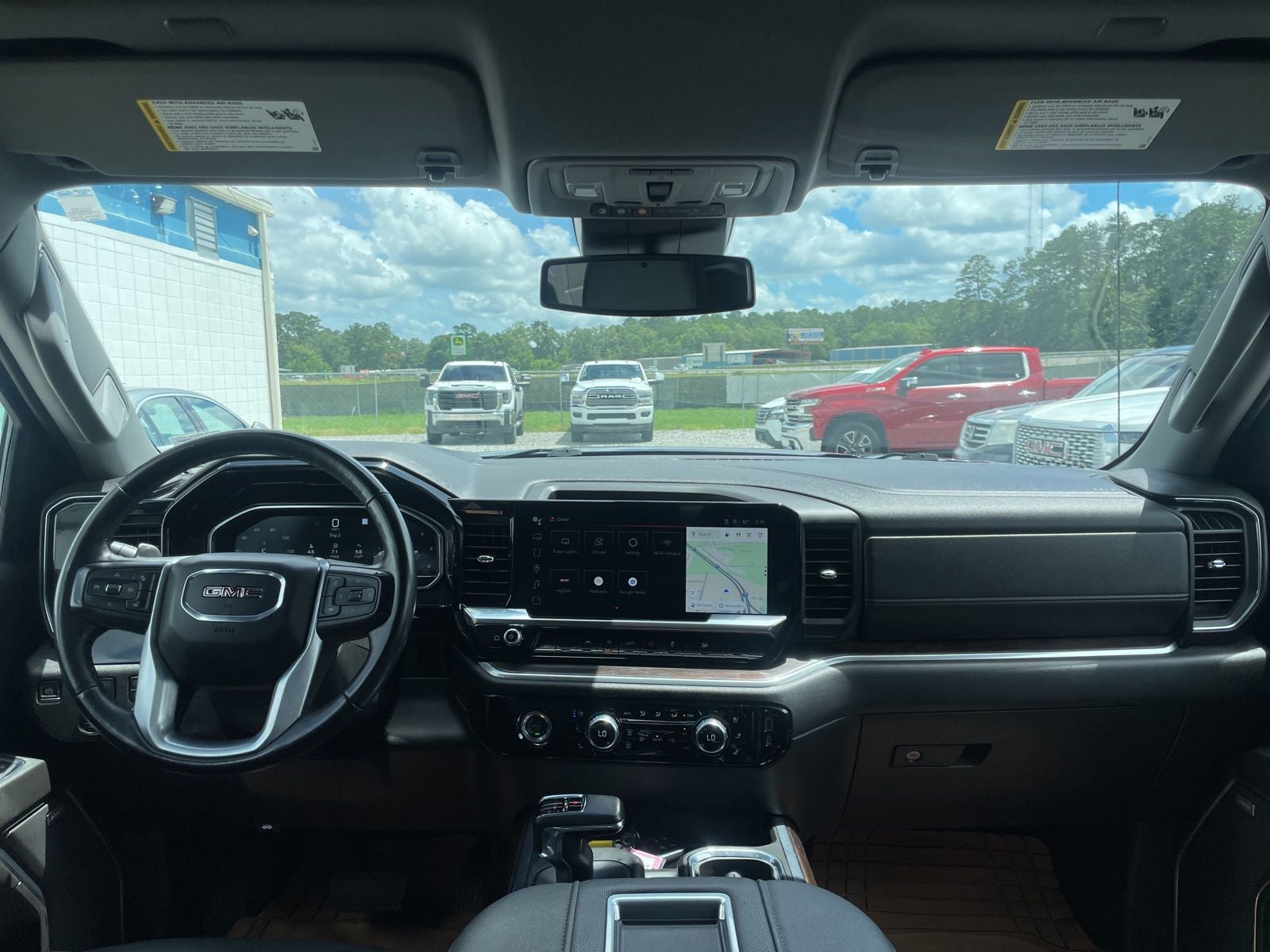 2022 GMC Sierra 1500 2WD Crew Cab Short Box SLT