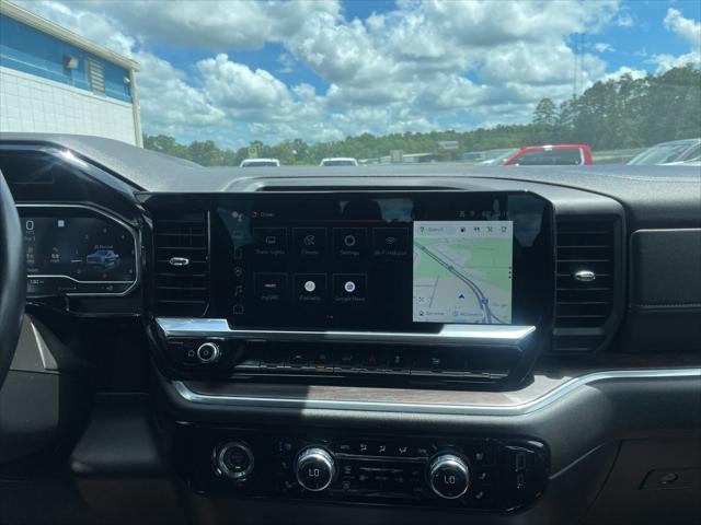 2022 GMC Sierra 1500 2WD Crew Cab Short Box SLT