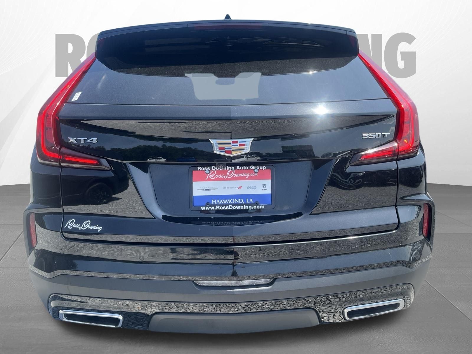 2024 Cadillac XT4 Premium Luxury