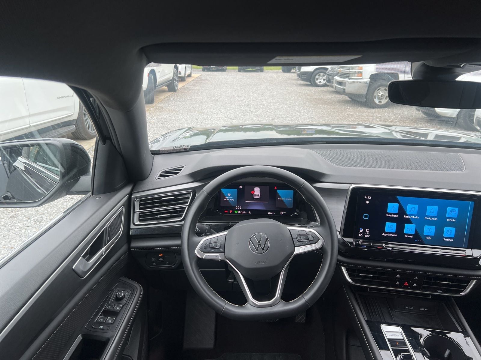 2025 Volkswagen Atlas Cross Sport 2.0T SE w/Technology
