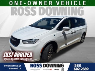 2022 Chrysler Pacifica Hybrid Touring L