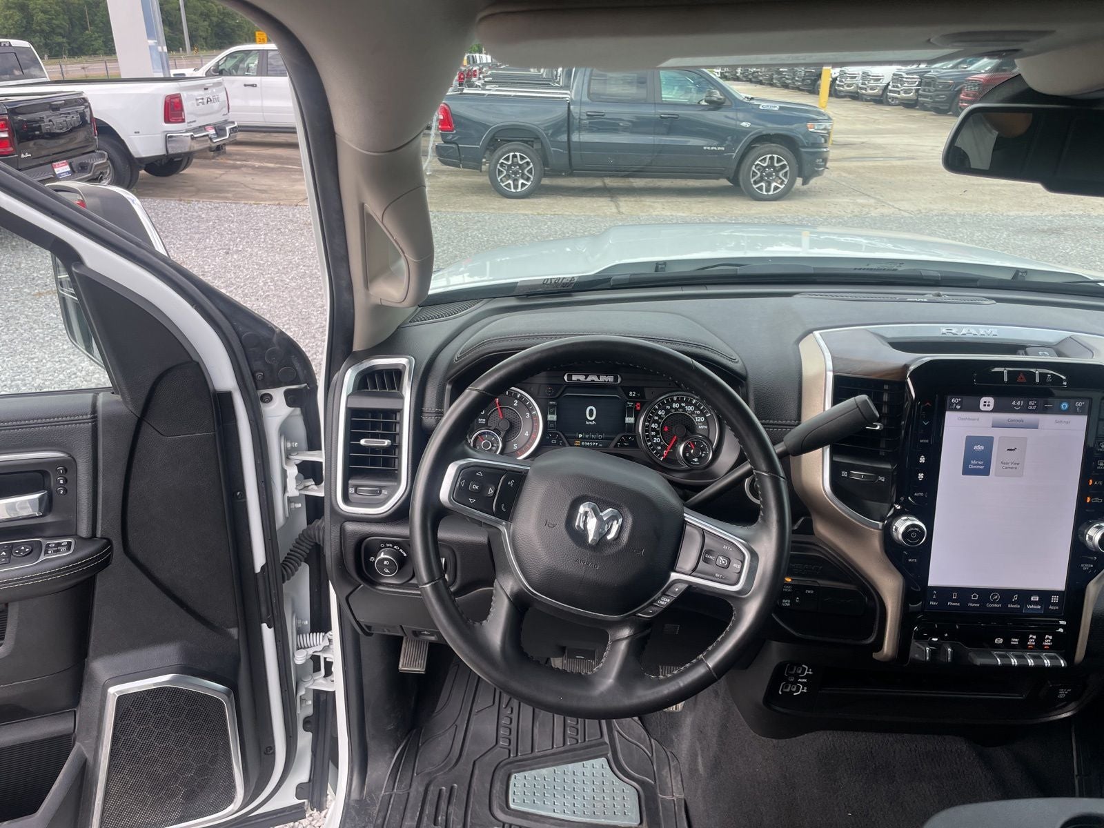 2024 RAM 2500 Laramie Crew Cab 4x4 6'4' Box