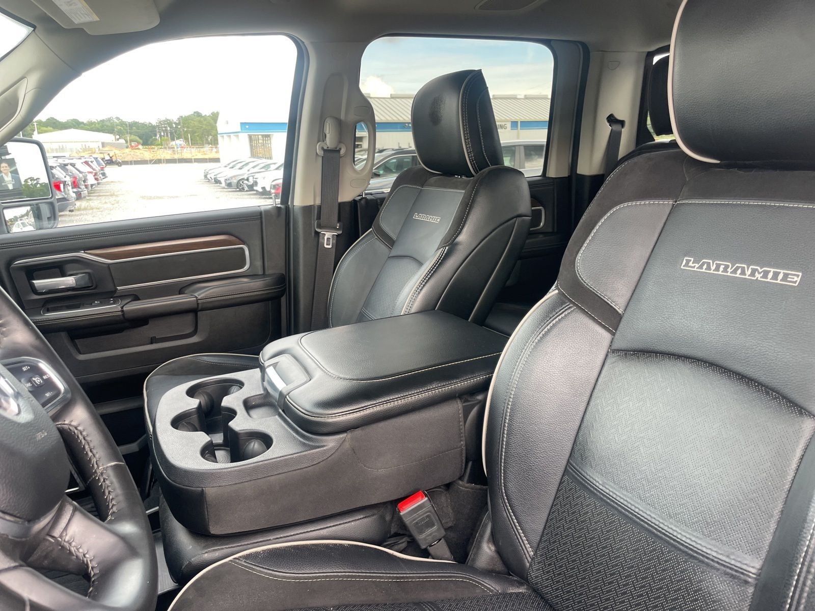 2024 RAM 2500 Laramie Crew Cab 4x4 6'4' Box