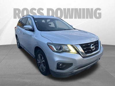 2017 Nissan Pathfinder SV