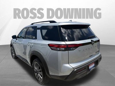 2025 Nissan Pathfinder SV FWD