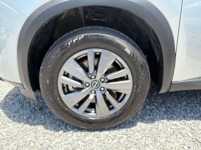 2025 Nissan Pathfinder SV FWD