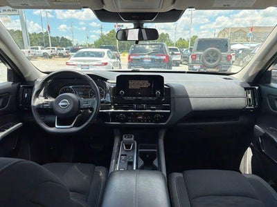 2025 Nissan Pathfinder SV FWD
