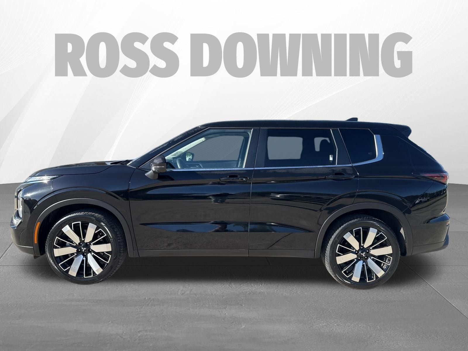 2025 Mitsubishi Outlander SE