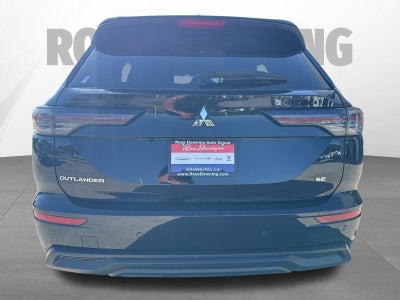 2025 Mitsubishi Outlander SE