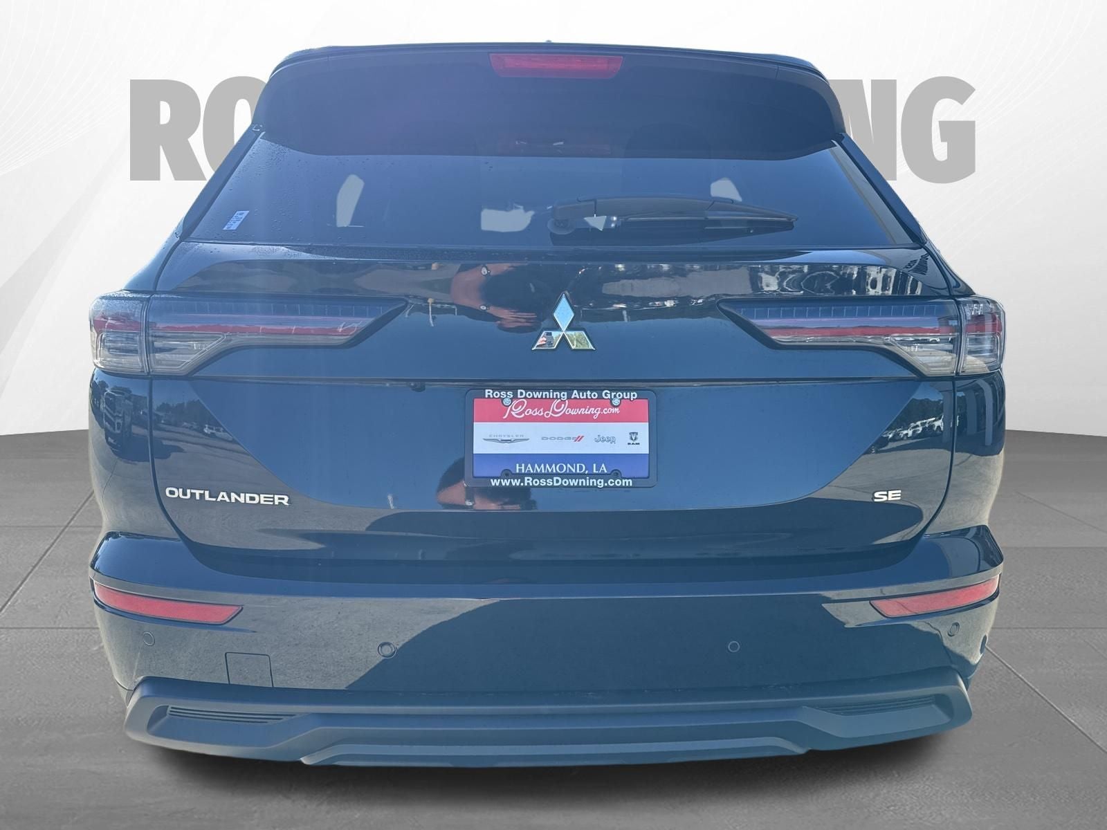 2025 Mitsubishi Outlander SE