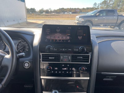 2024 INFINITI QX80 LUXE