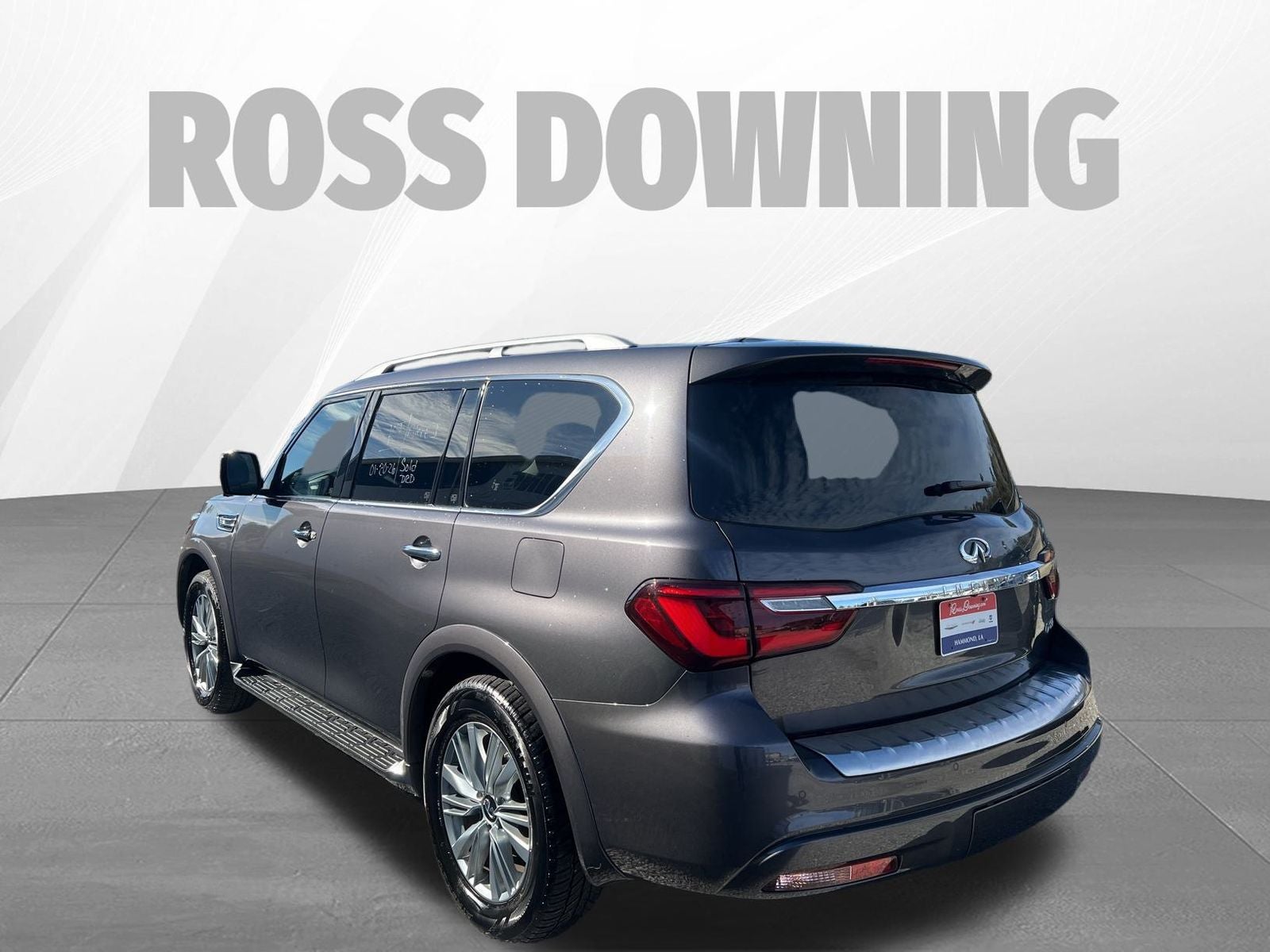 2024 INFINITI QX80 LUXE