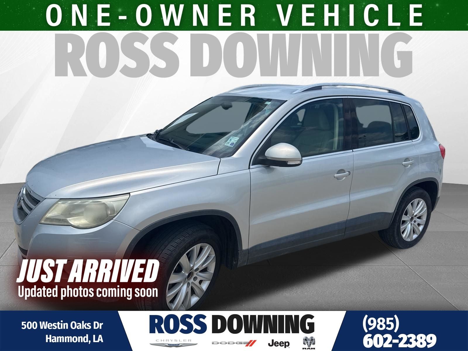 2010 Volkswagen Tiguan SE with Leather's photo