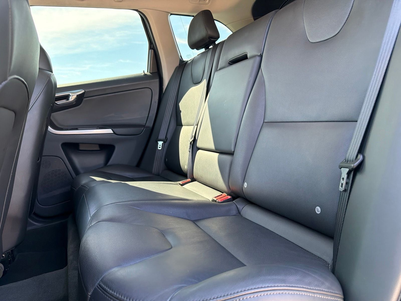 2016 Volvo XC60 T5 Drive-E Platinum