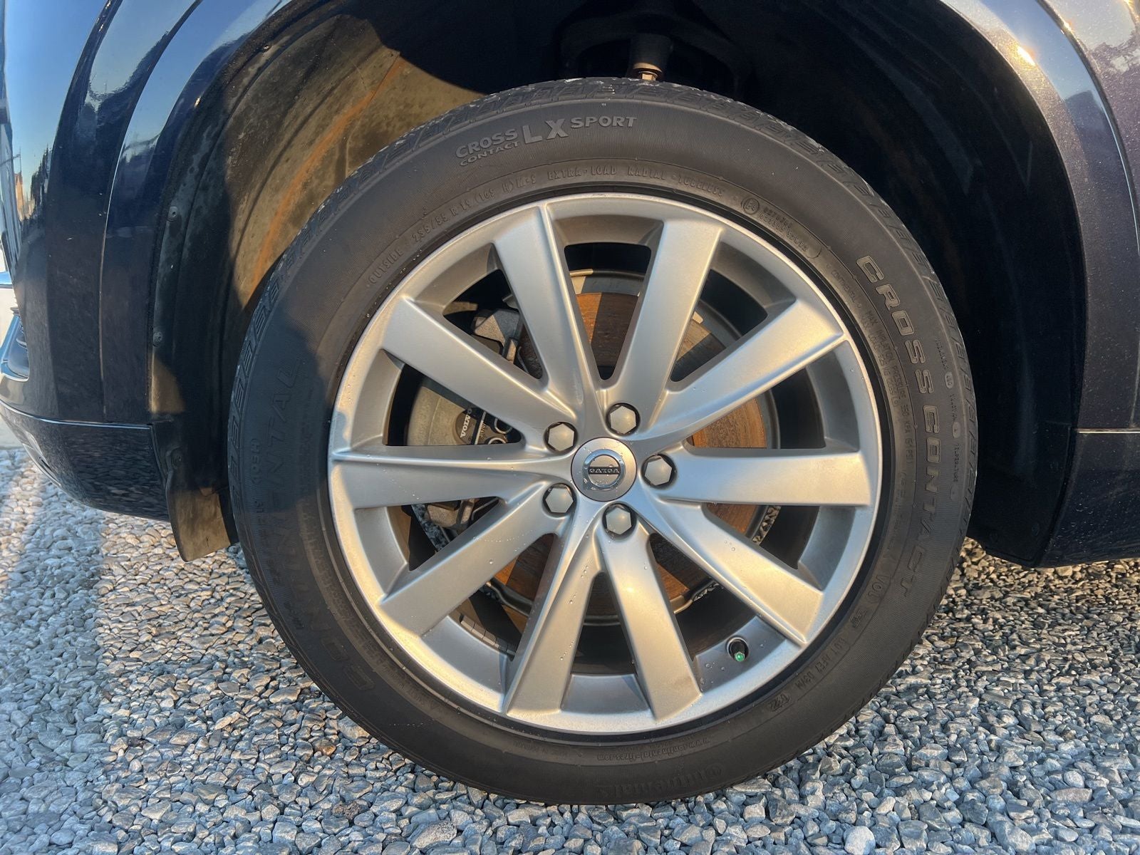 2017 Volvo XC90 T6 Momentum